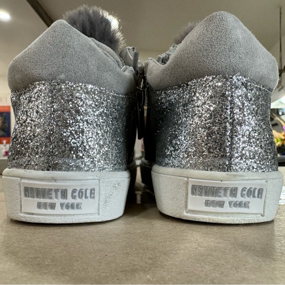 Kids Size 10 Glitter Gray Shoes with Pom-Poms Kenneth Cole New York - Picture 7 of 7
